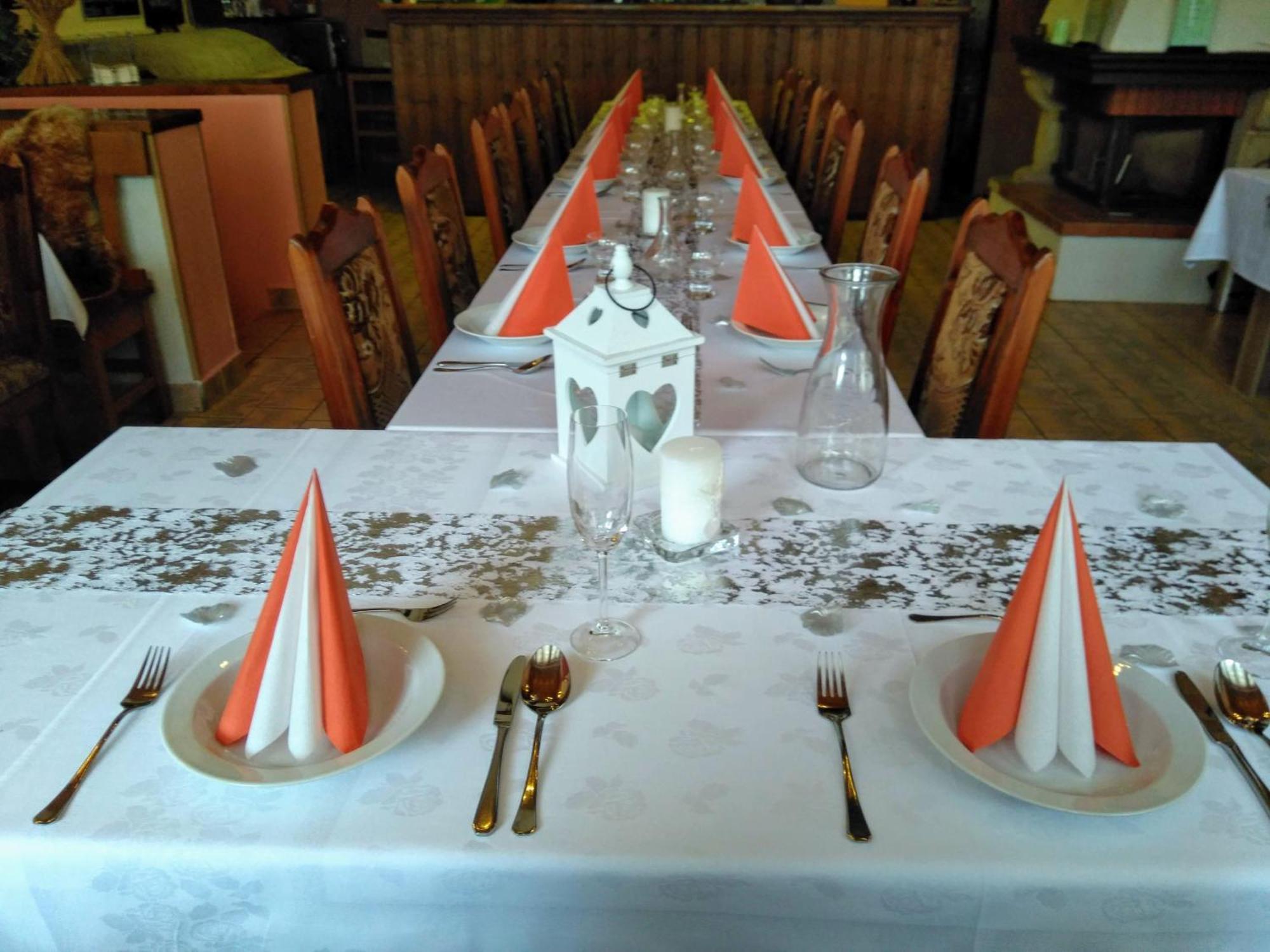 Rodinny "Hotel U Mustku" เดสนา ภายนอก รูปภาพ